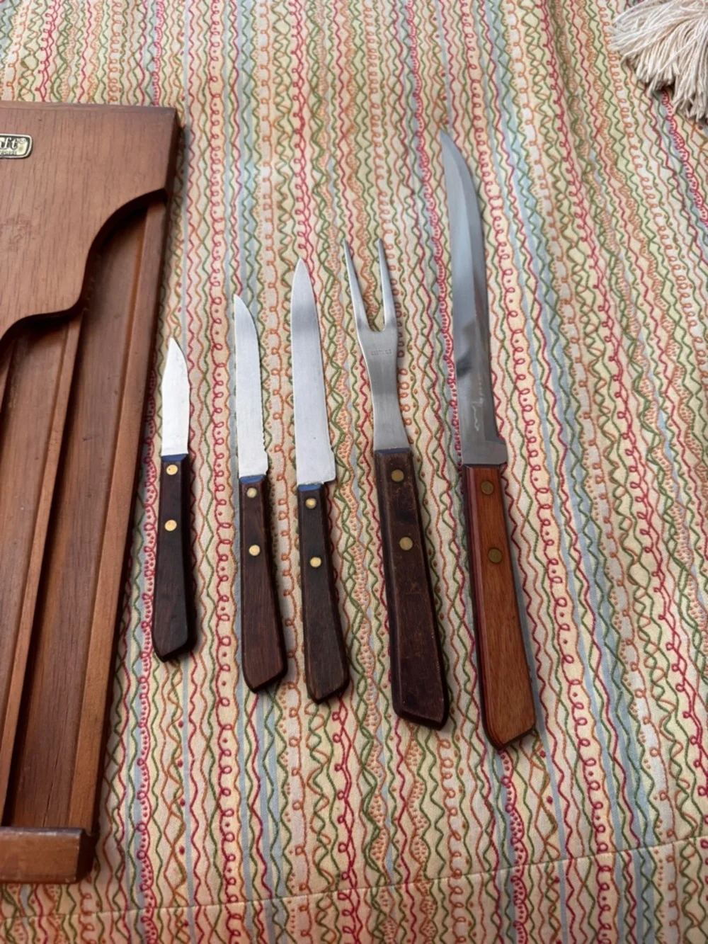 Vintage Forgecraft by Washington Forge 5-piece knife set wooden hanging storage